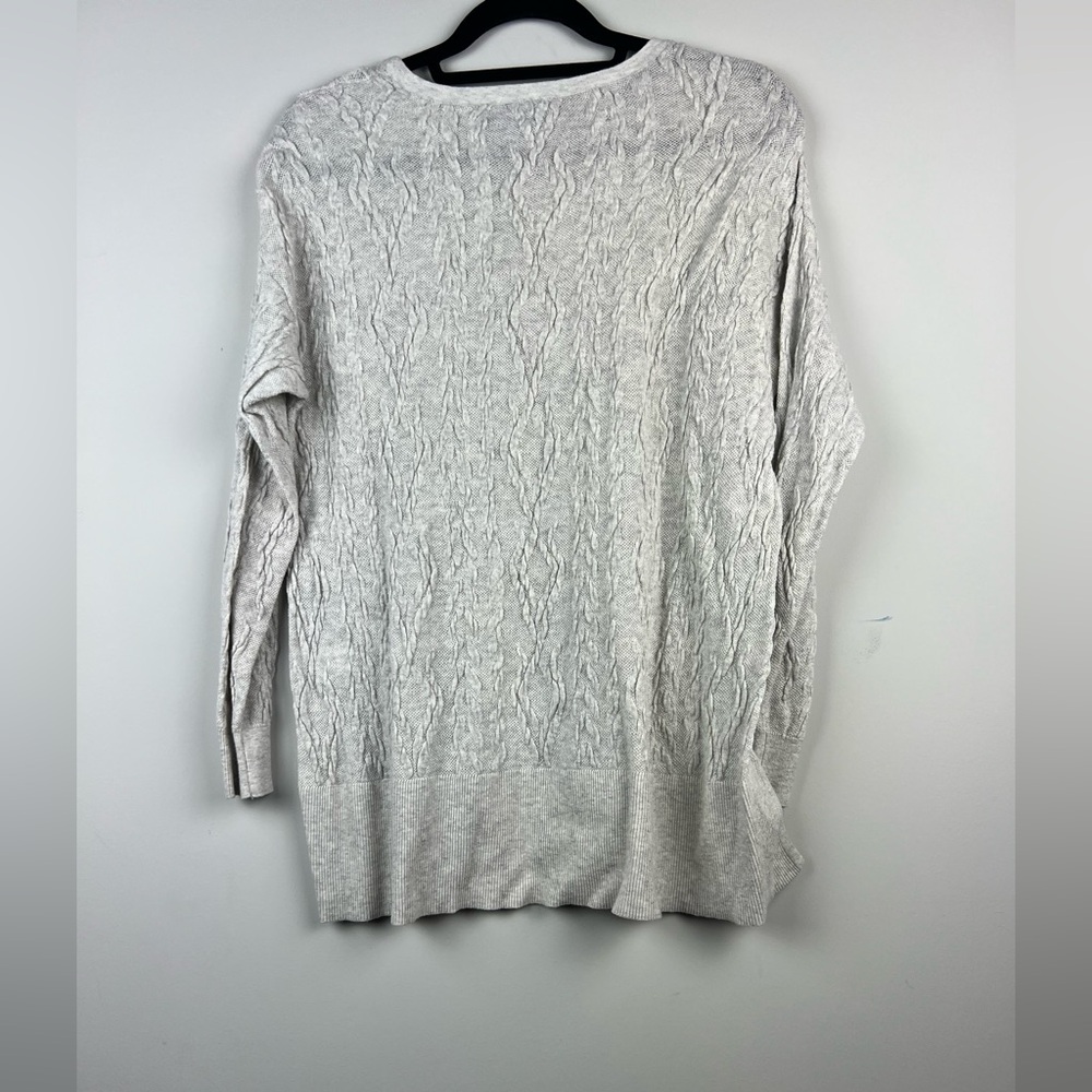 Simply Vera Light Gray Textured Sweater size meduim - Picture 2 of 8